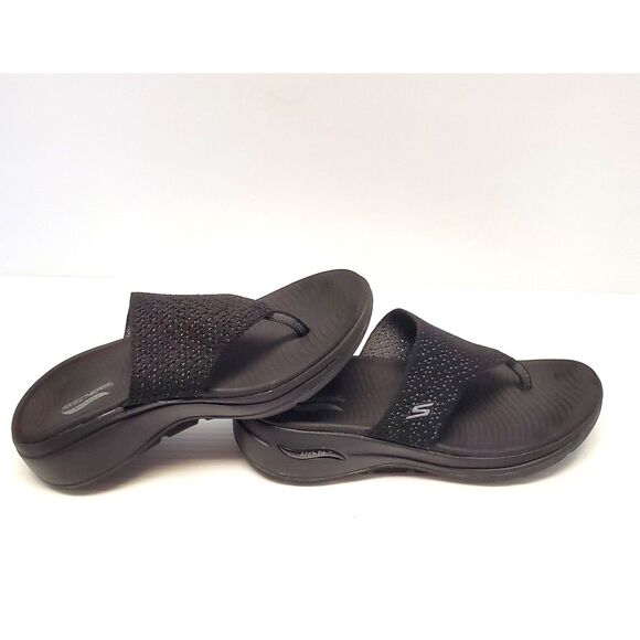 Skechers Go Walk Arch Fit Flip Flop Women's Size 7 - Picture 2 of 5
